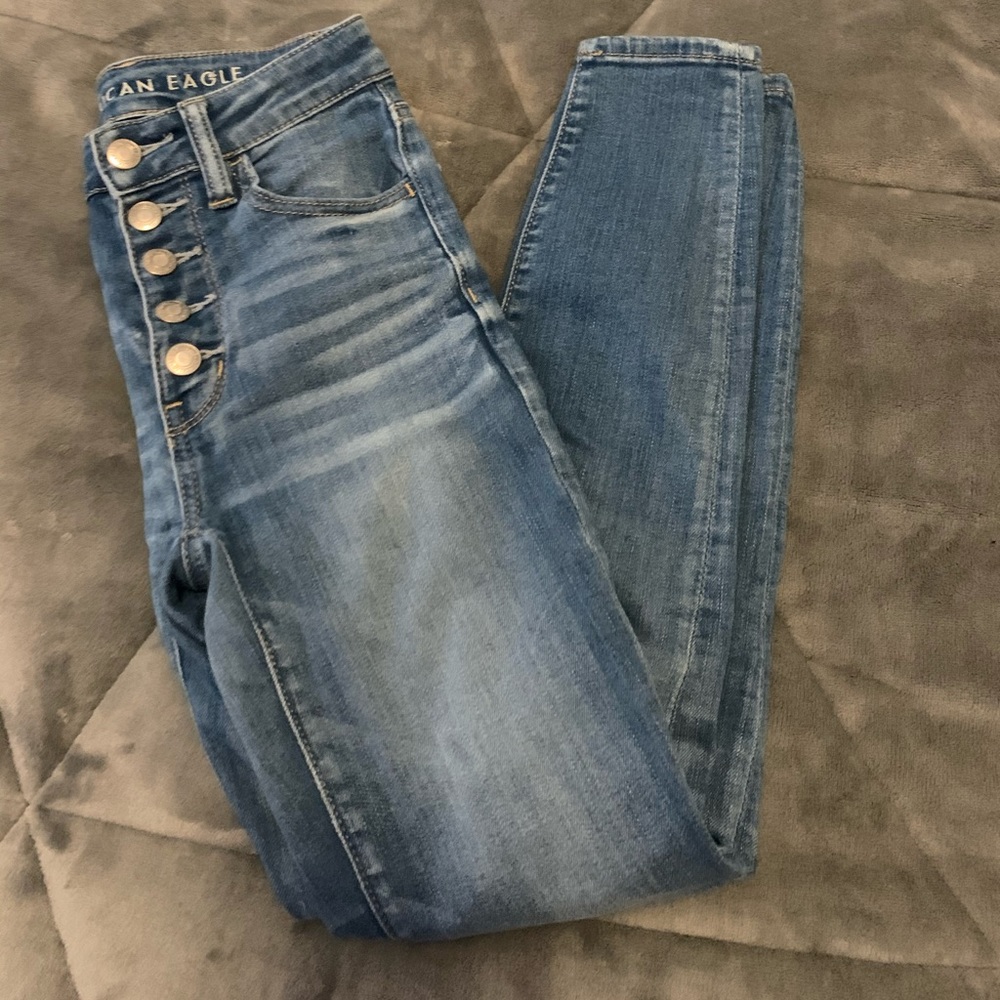 american eagle blue basic jeans- BRAND NEW